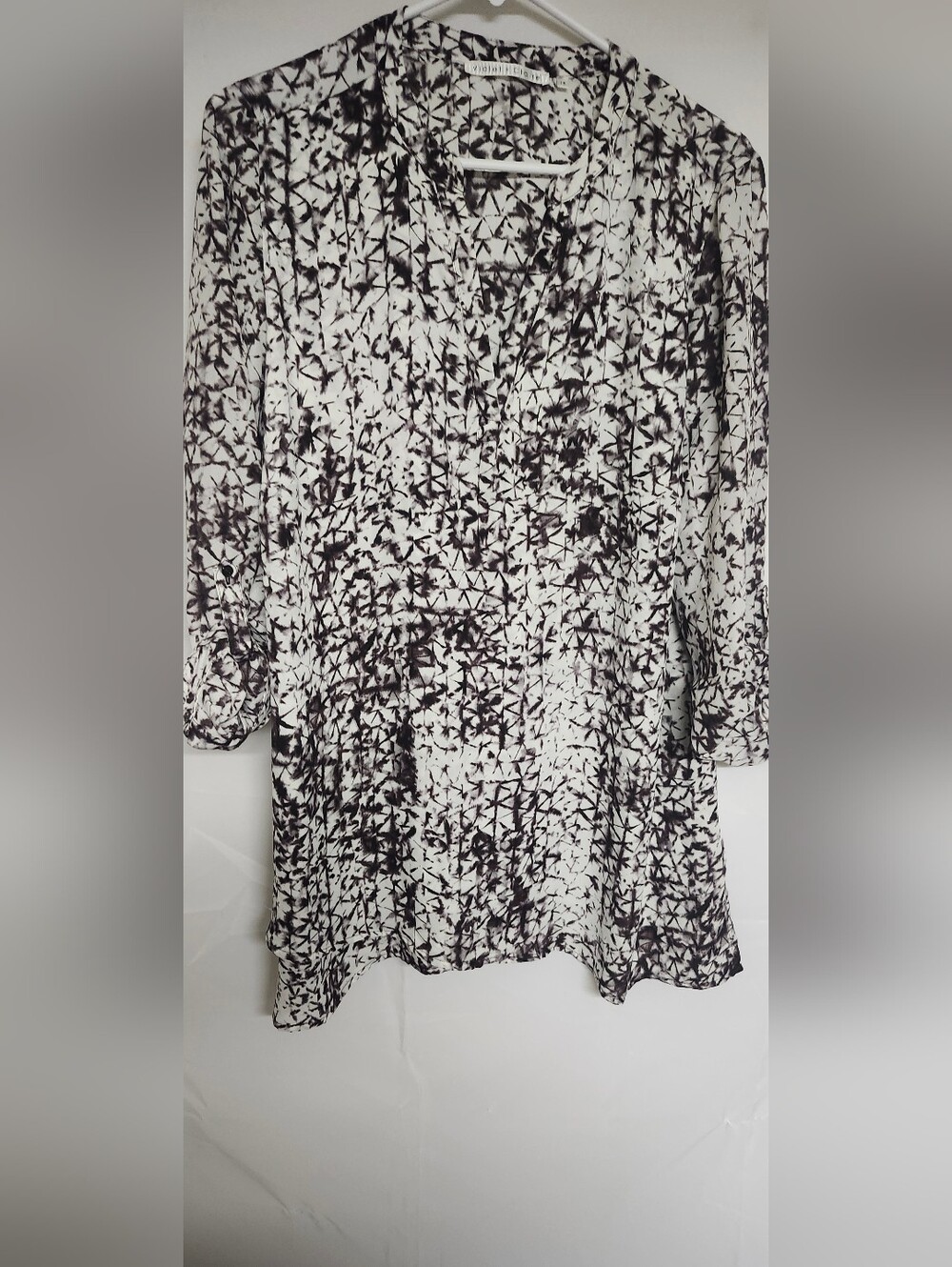 Neutral Print V Neck Blouse